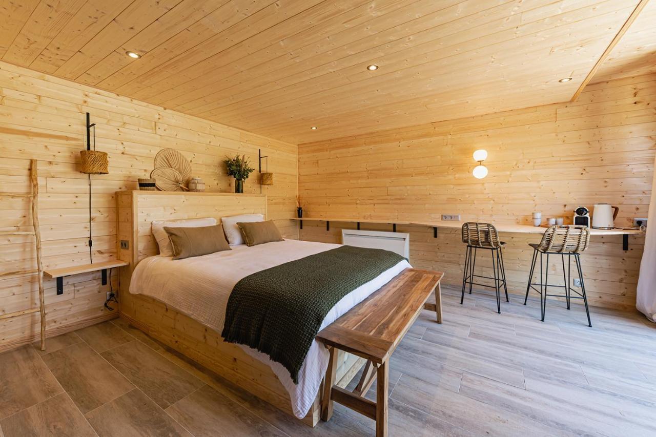 Les Lodges De Malbrough Aire-sur-la-Lys Exterior photo